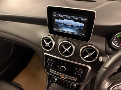 Mercedes-Benz GLA 1.6 GLA200 SE (Executive) Euro 6 (s/s) 5dr 21