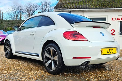 Volkswagen Beetle AUTOMATIC.. 5 SERVICES! CRUISE CONTROL..DAB RADIO..STUNNING CAR! 18