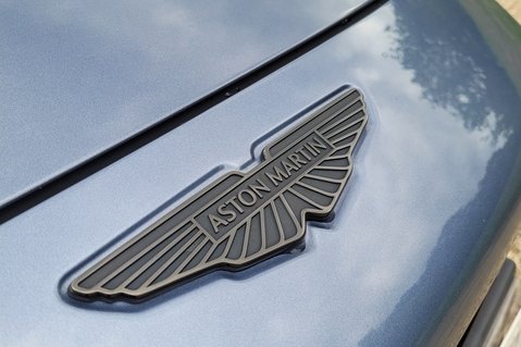 Aston Martin Vantage V8 24