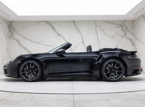 Porsche 911 Turbo S Cabriolet (992) 6