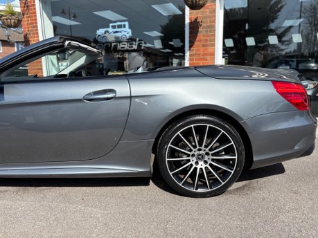 Mercedes-Benz SL Series 3.0 SL400 V6 Grand Edition Convertible 2dr Petrol G-Tronic+ Euro 6 (367ps) 6