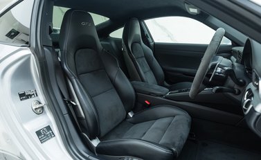 Porsche 911 GT3 (991.2) 14