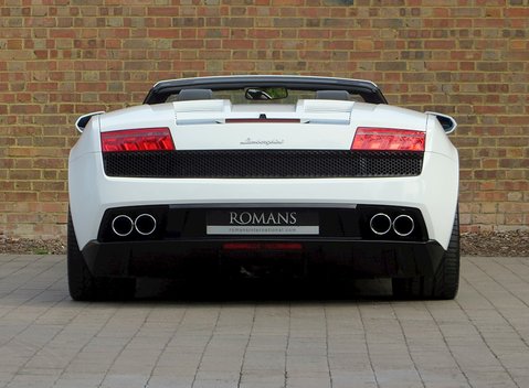Lamborghini Gallardo LP 560-4 Spyder 8