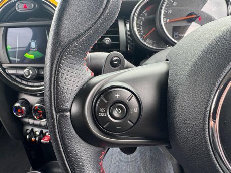 Mini Hatch COOPER S 21