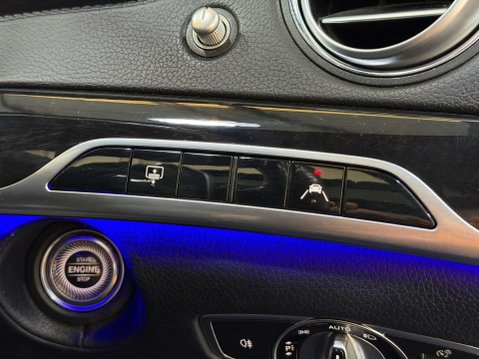 Mercedes-Benz S Class 2.9 S350Ld AMG Line (Executive) Saloon 4dr Diesel G-Tronic+ Euro 6 (s/s) (2 60