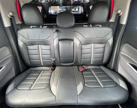 Mitsubishi L200 2.4 L200 Barbarian DI-D Auto 4WD 49