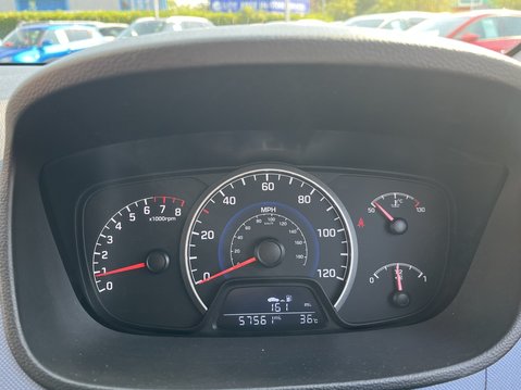 Hyundai i10 1.2 Premium 5dr 20