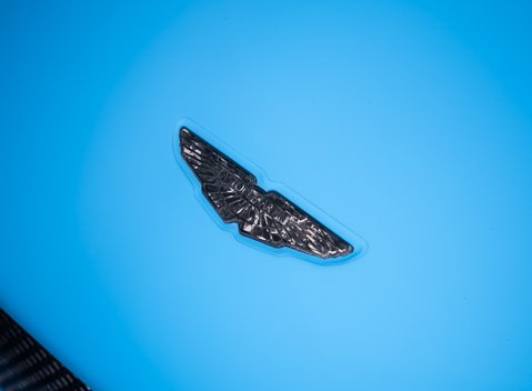 Aston Martin Vantage GT8 26