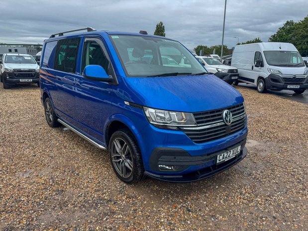 Volkswagen Transporter Crew Cab SWB L1H1 T30 Tdi Kombi Highline Auto Air Con Sensors SELECT 43