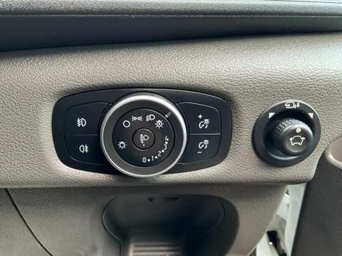 Ford Transit 350 LIMITED P/V ECOBLUE 33
