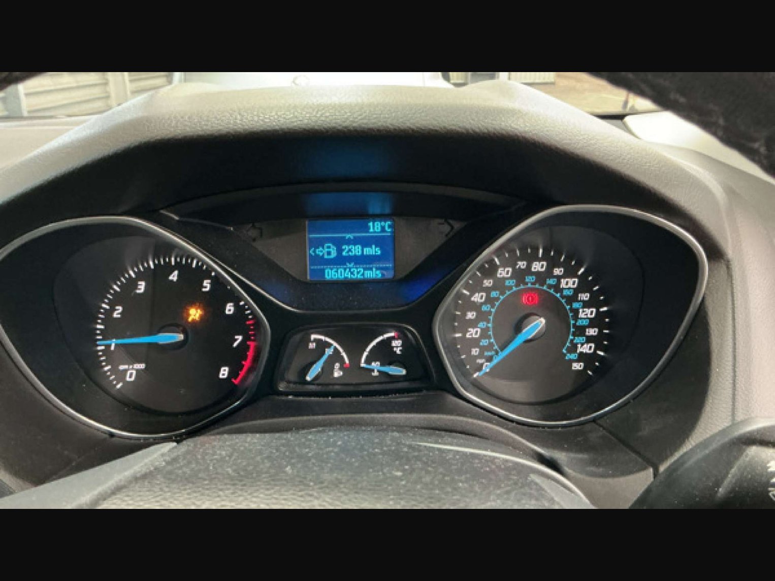 FORD FOCUS 1.6 FOCUS ZETEC 125 5DR YEAR 2011 61 MILEAGE 60,500 MILES BODY...