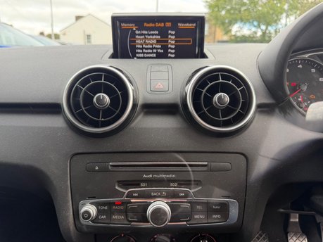Audi A1 SPORTBACK TFSI SPORT 16