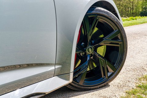 Audi RS6 4.0 RS 6 Vorsprung TFSI MHEV Quattro Auto 4WD 5dr 7