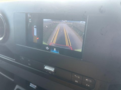 Mercedes-Benz Sprinter 2.0 315 CDI Premium Panel Van 5dr Diesel G-Tronic RWD L2 H2 Euro 6 (s/s) (1 28