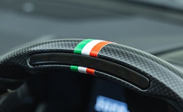 Ferrari GTC4 Lusso T 14