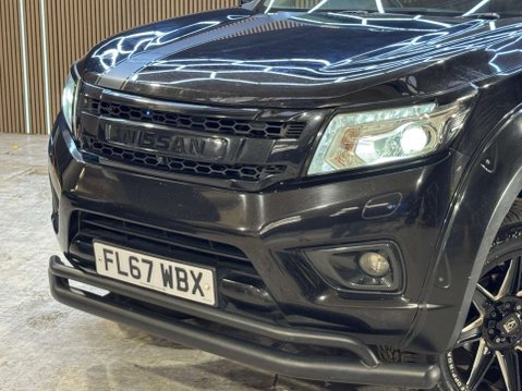 Nissan Navara 2.3 Navara Tekna dCi Auto 4WD 5dr 40