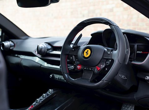 Ferrari 812 Superfast 11