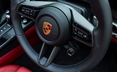 Porsche 911 Targa 4 GTS (992) 14