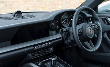 Porsche 911 Carrera S (992) 16