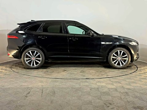 Jaguar F-Pace R-SPORT AWD 5