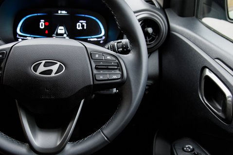 Hyundai i10 ADVANCE 19