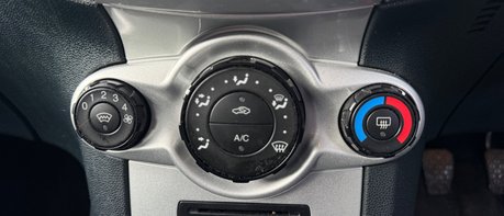 Ford Fiesta ZETEC 16V… SERVICE HISTORY.. 1 PREVIOUS KEEPER 1