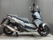 Lexmoto Nexus 2023 17K 1 ONWER LARGE SPORT MAXI SCOOTER 125CC 1