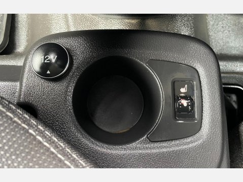 Ford Transit Connect 1.6 TDCi 240 Limited Panel Van 4dr Diesel Manual L2 H1 (128 g/km, 113 bhp) 42
