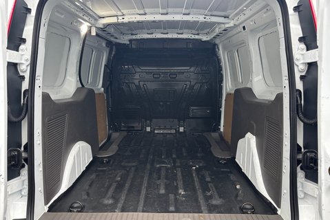 Ford Transit Connect 240 L2 Limited 120 ps Panel Van 13