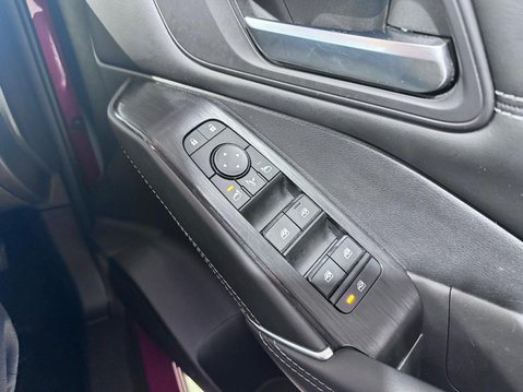 Nissan Qashqai 1.3 DIG-T MHEV N-Connecta XTRON Euro 6 (s/s) 5dr 25