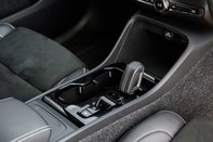 Volvo XC40 B4 R-DESIGN PRO AWD MHEV 37