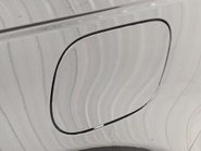 Land Rover Discovery Sport 1.5 Discovery Sport R-Dynamic SE P300e Auto 4WD 5dr 33