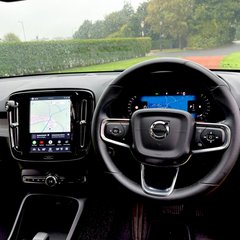 Volvo XC40 B4 PLUS 2