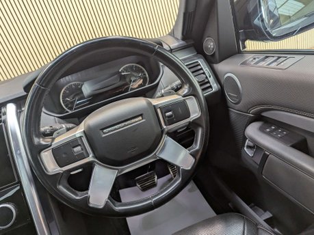 Land Rover Discovery 3.0 Discovery R-Dynamic SE D MHEV Auto 4WD 5dr 58