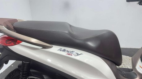 Piaggio Medley 2022 27K CLEAN 125CC LEARNER SCOOTER NEW MOT SERVICED 15