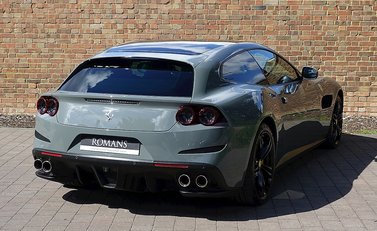 Ferrari GTC4 Lusso 29