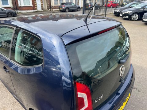 Volkswagen Up 1.0 High up! Euro 5 3dr 14