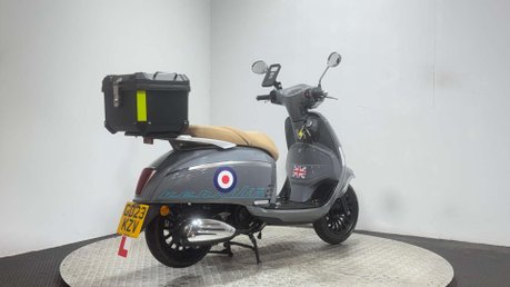 Keeway Versilia 2023 ONLY 2K 125CC SCOOTER NEW MOT WARRANTY 2