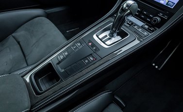 Porsche Cayman GT4 718 21