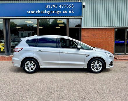 Ford S-Max 2.5 S-Max Titanium HEV CVT 5dr 10