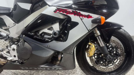 Honda CBR CBR929 2000 ONLY 19K NEW MOT CLASSIC SPORTS BIKE 25