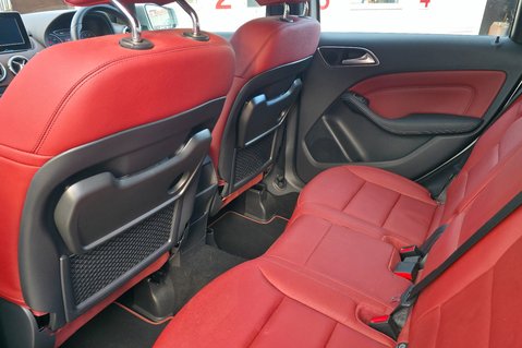 Mercedes-Benz B Class B180 SPORT PREMIUM AUTOMATIC..LOOK! JUST 28000 MILES! 19