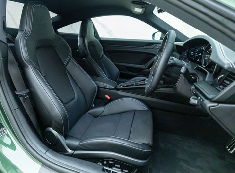 Porsche 911 (992) GT3 Touring 10