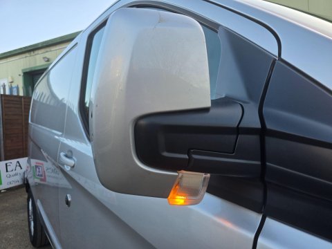 Ford Transit Custom 2.0 300 EcoBlue Limited L1 H1 Euro 6 5dr 37