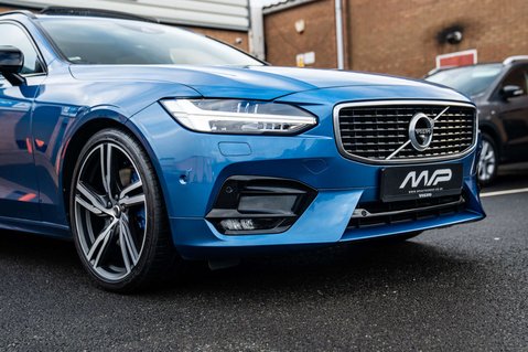 Volvo V90 2.0 V90 R-Design+ D5 PowerPulse AWD Auto 4WD 5dr 26