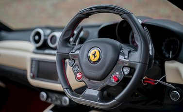 Ferrari California T HS 11