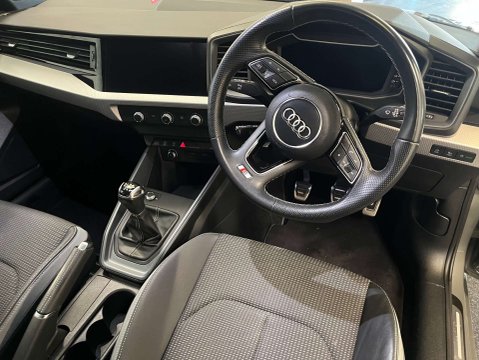 Audi A1 1.0 A1 Sportback 30 TFSI S Line 5dr 19