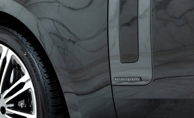 Land Rover Range Rover D350 Autobiography LWB 7 Seater 27