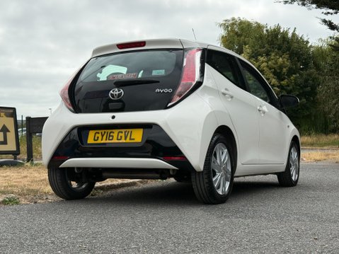 Toyota Aygo VVT-I X-PRESSION 18
