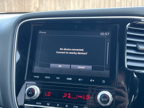 Mitsubishi Outlander PHEV DYNAMIC 23